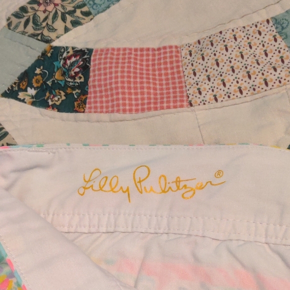 Lilly Pulitzer Colorful Patterned Shorts - Picture 2 of 4